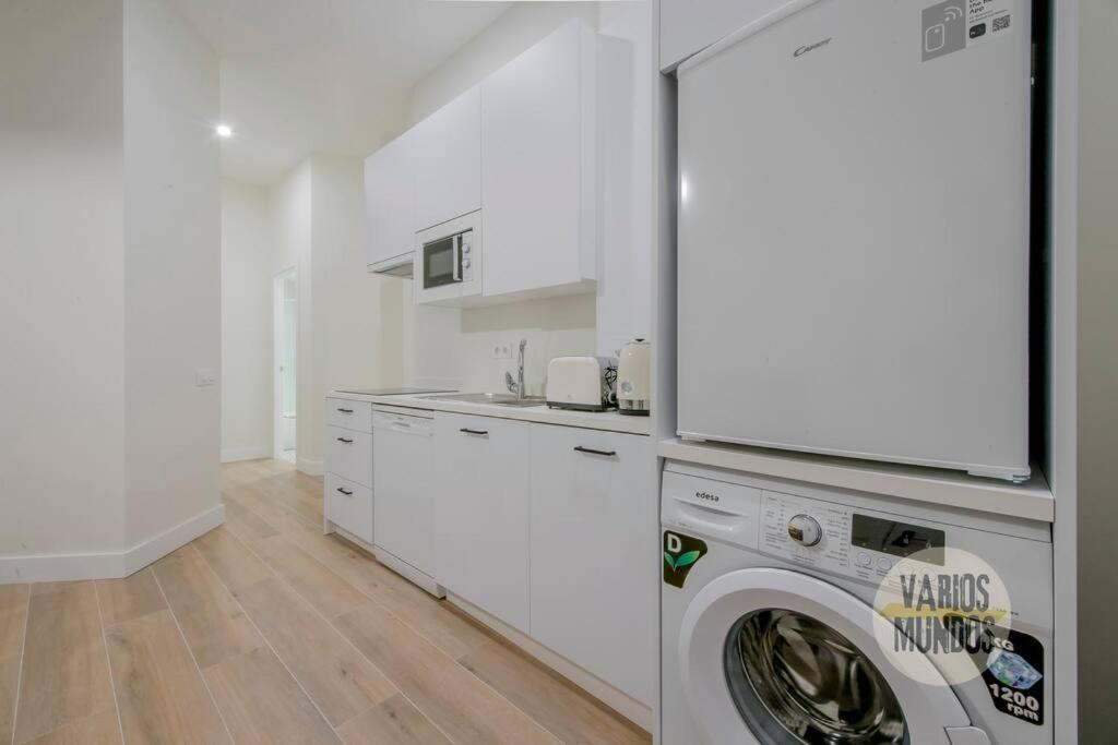 Cool Y Centrico Apt 6Px En Plena Plaza Del Carmen E2 Madri Exterior foto